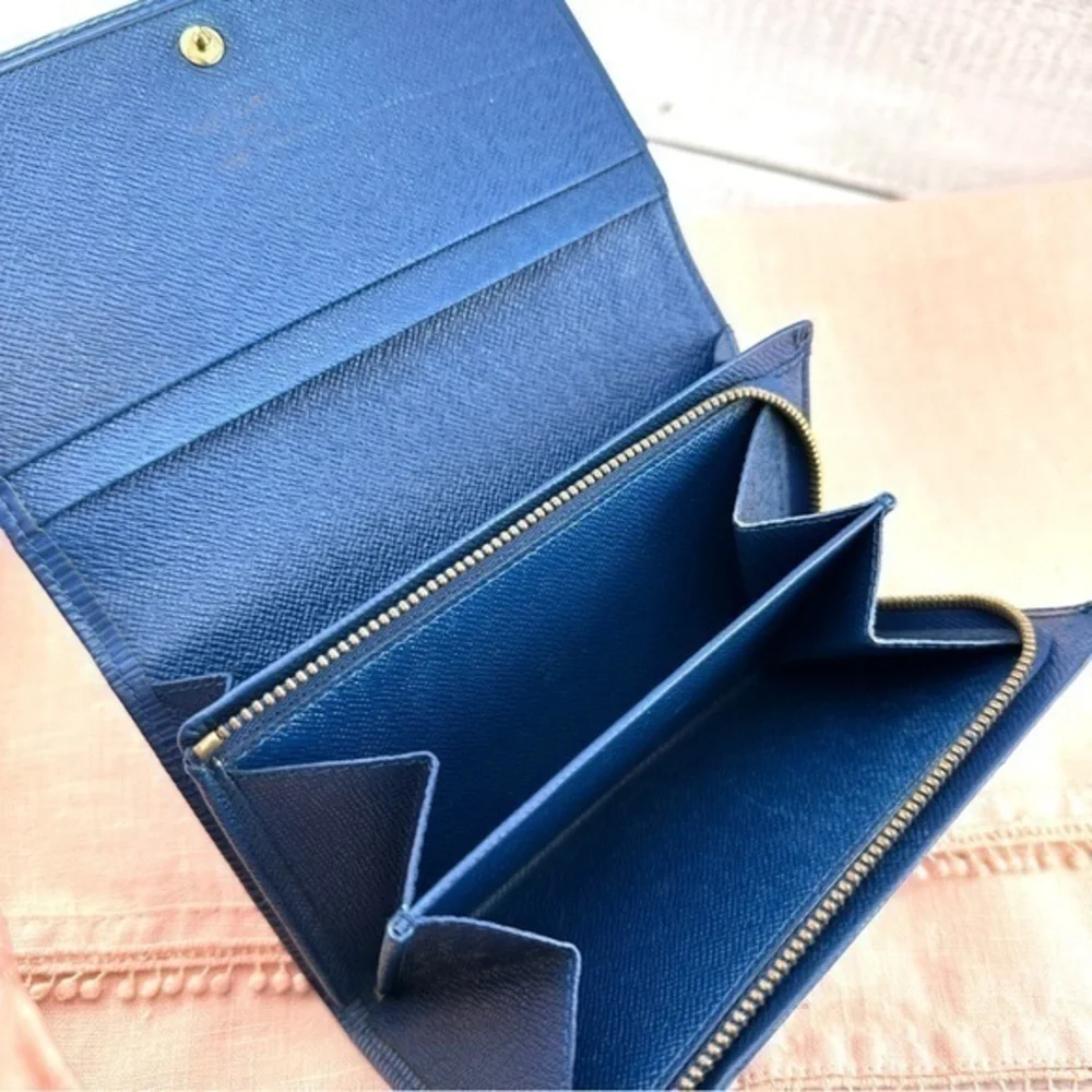 AUTHENTIC Louis Vuitton Epi Porte Monnaie Billets Tresor Wallet. Toledo Blue - Picture 2 of 16